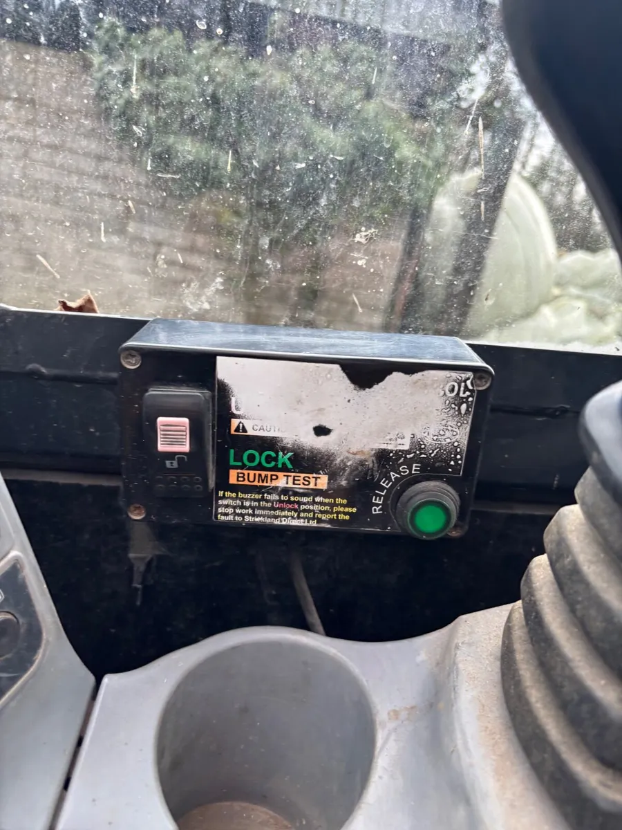 Kabota mini digger - Image 2