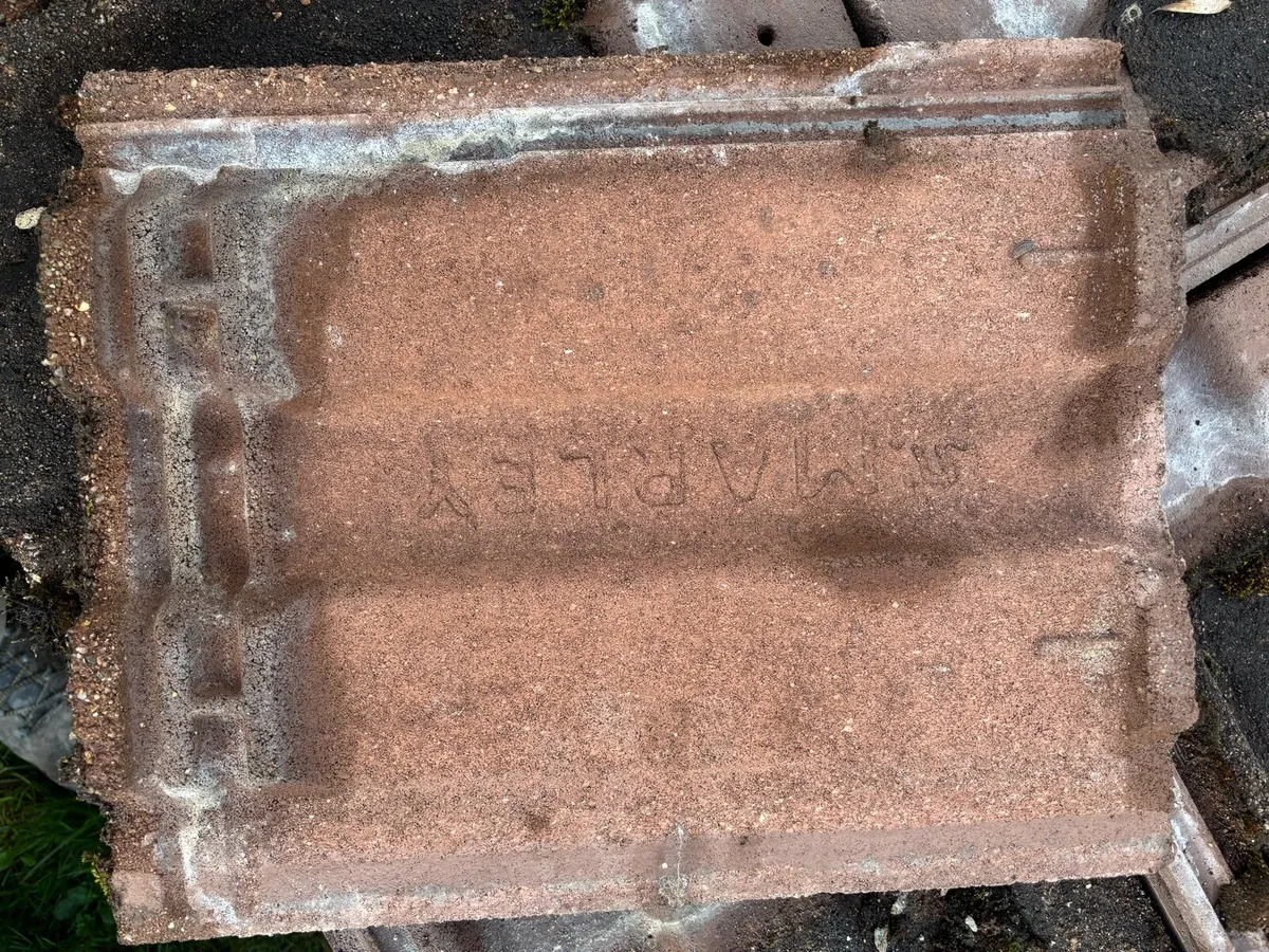 Roof tiles - Image 3