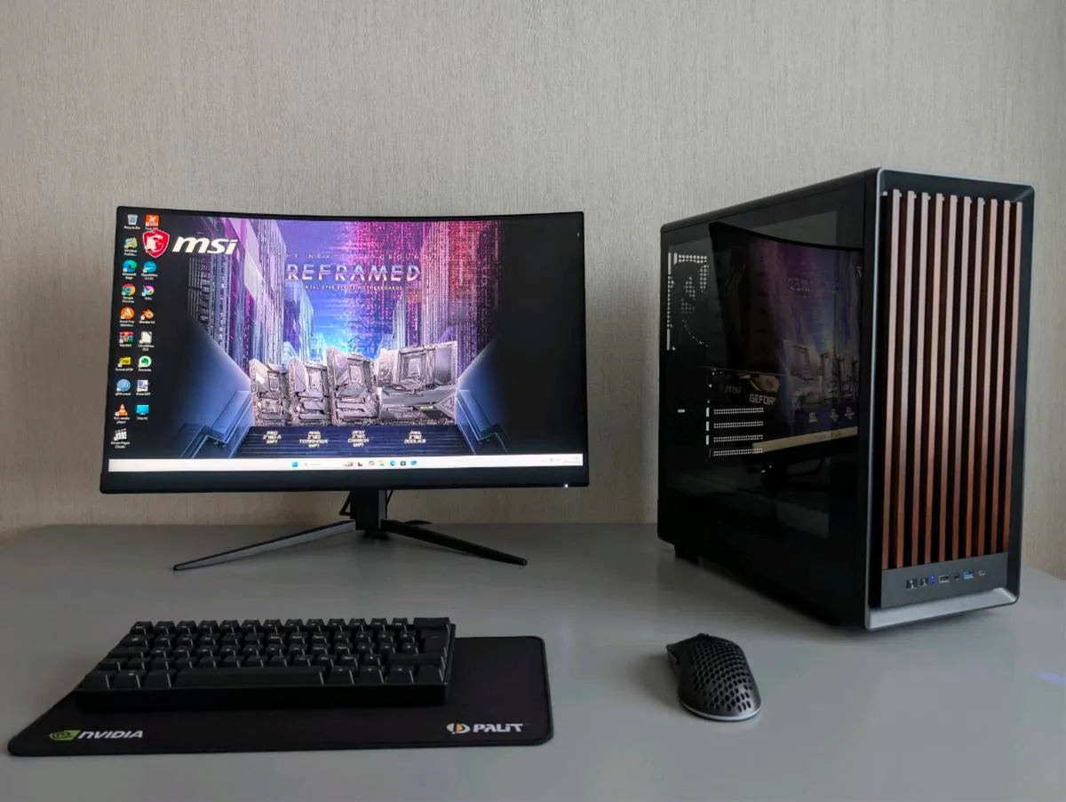 Intel Core i7 12th Gaming PC | RTX 3070 | 32GB | N - Image 1