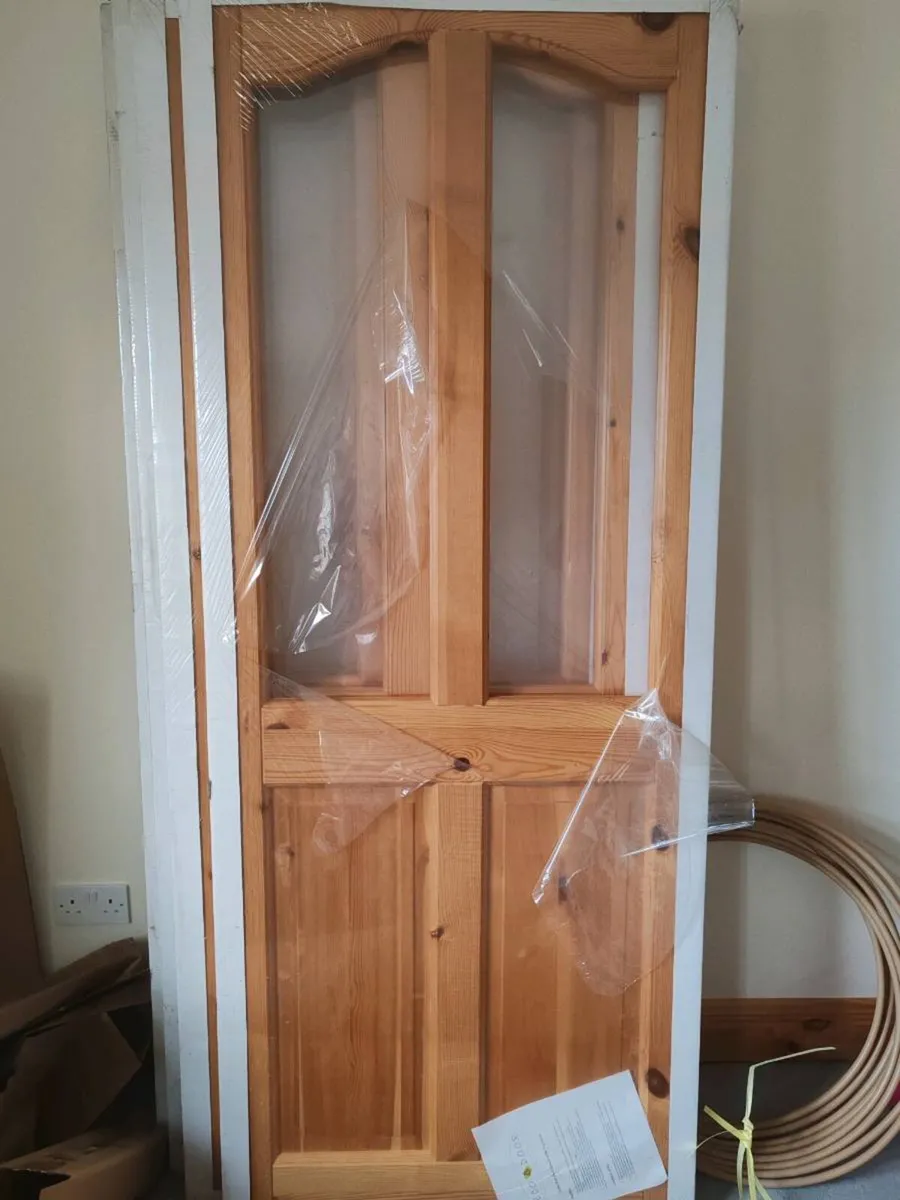 Radiators, plumbing, and corner bath,showers etc - Image 2