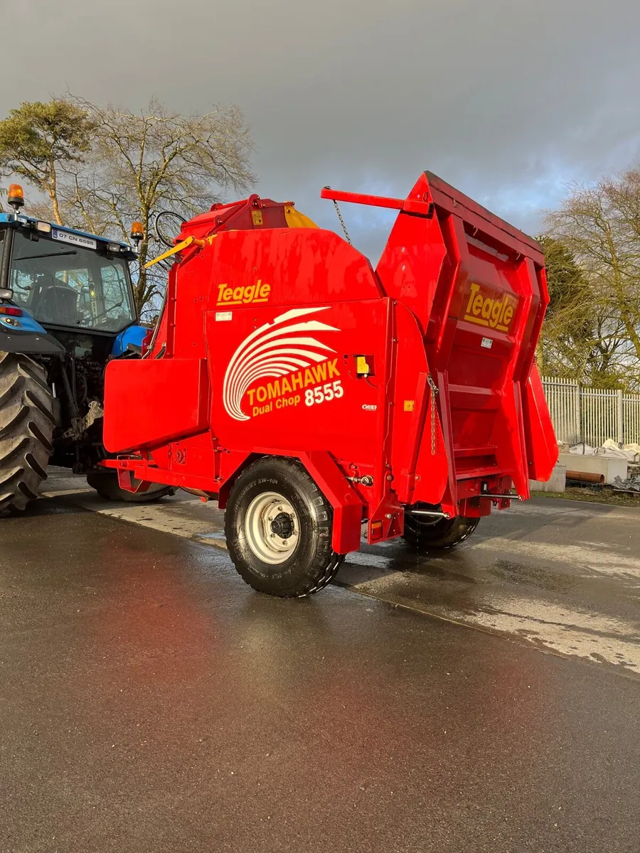 Teagle tomahawk 8555 dual chop straw blower - Image 1