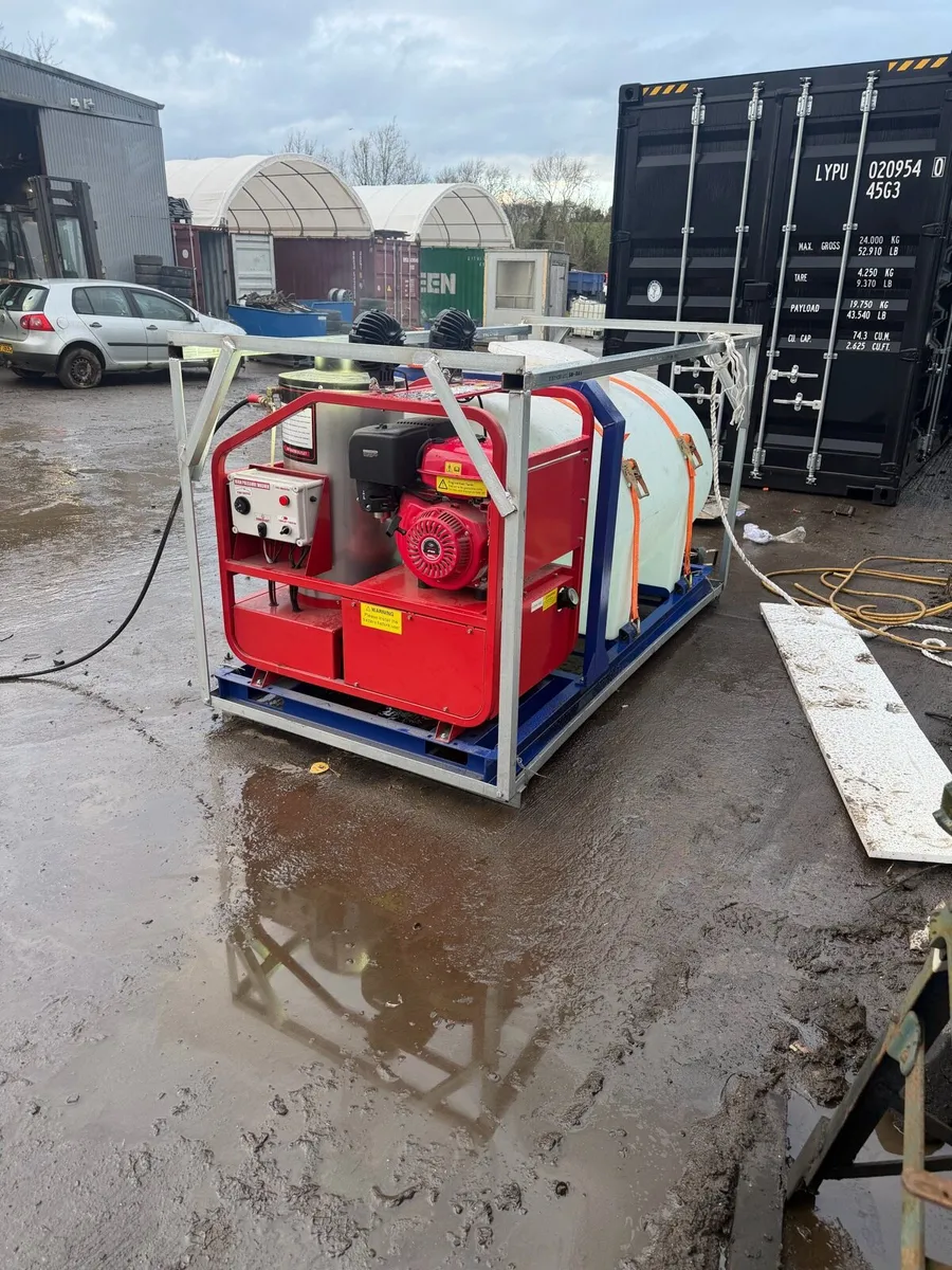 Titan 4000 PSI Hot Water Pressure Washer -Diesel - Image 2