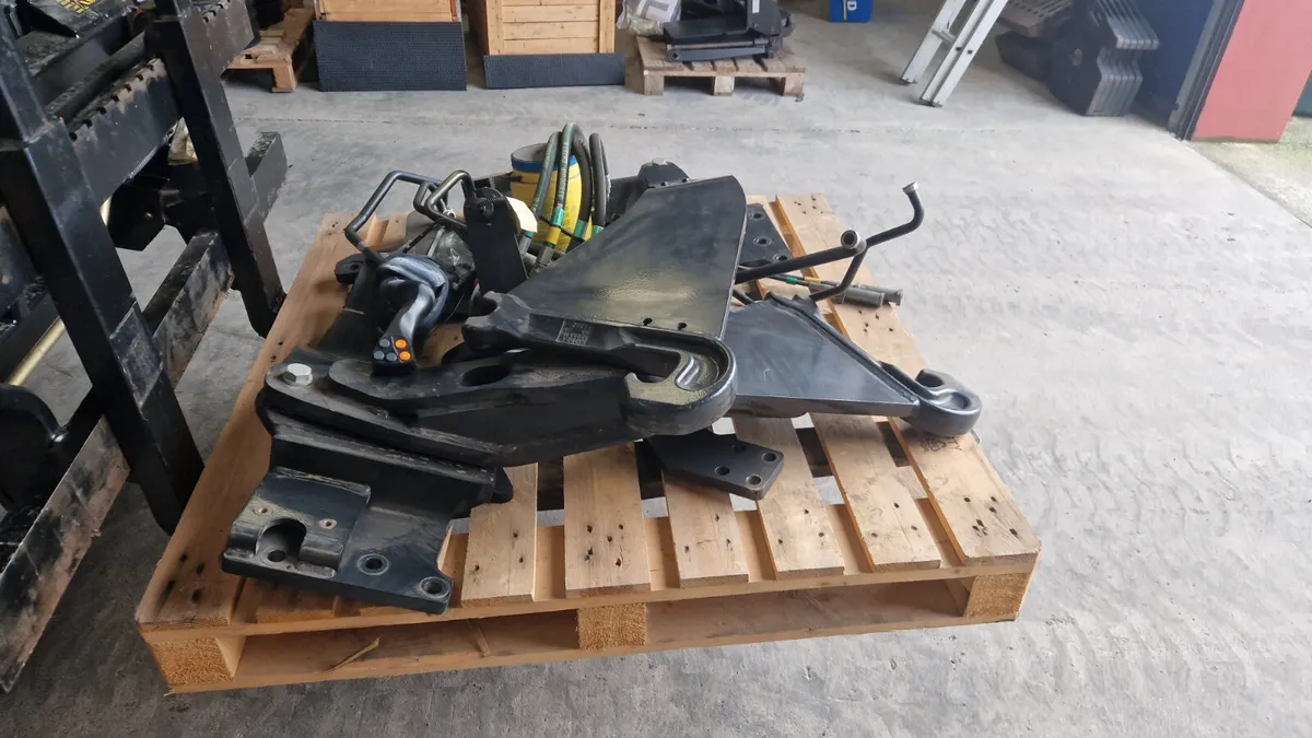 New Holland Stoll Loader Brackets - Image 3
