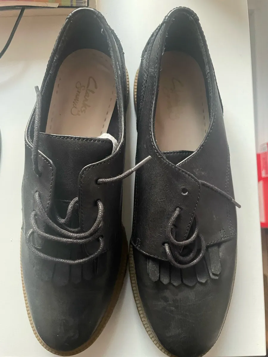 Clarks Size 39 - Image 1