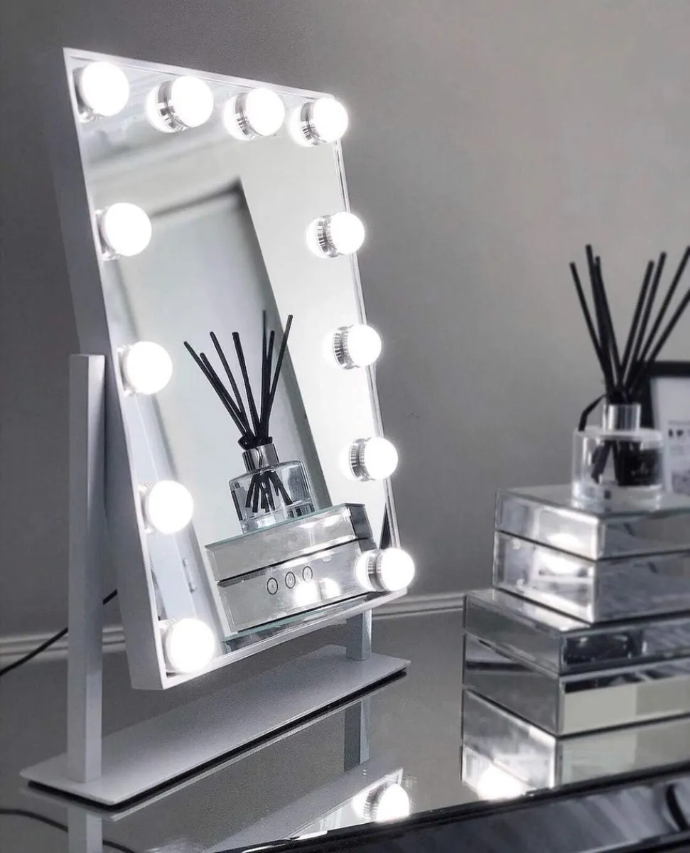 Hollywood Lighted Vanity Mirror with LED Lights - Image 2