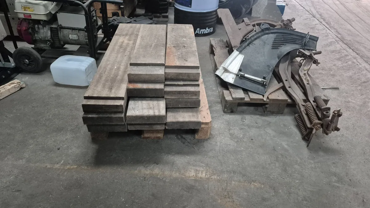 Max Low loader outrigger boards - Image 1