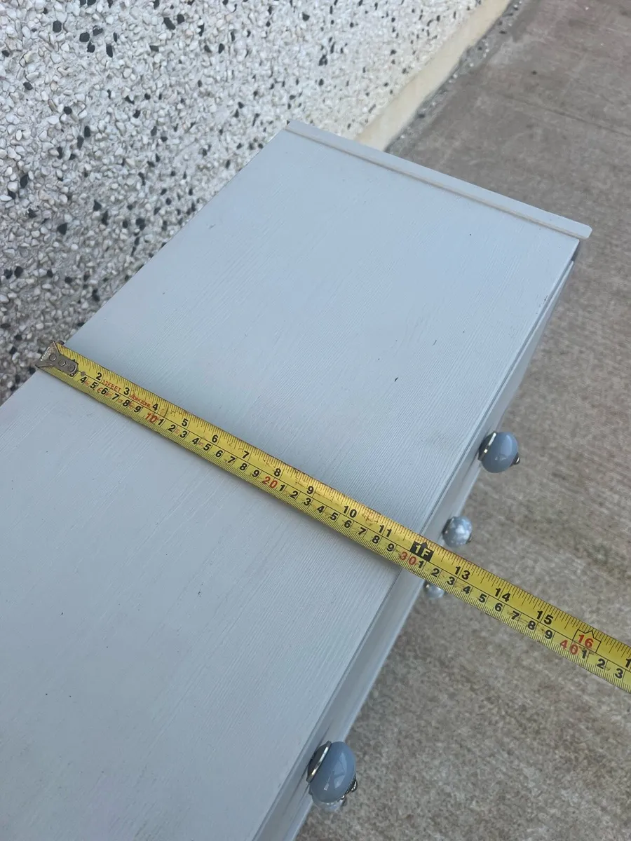 Chest of drawers - Image 2