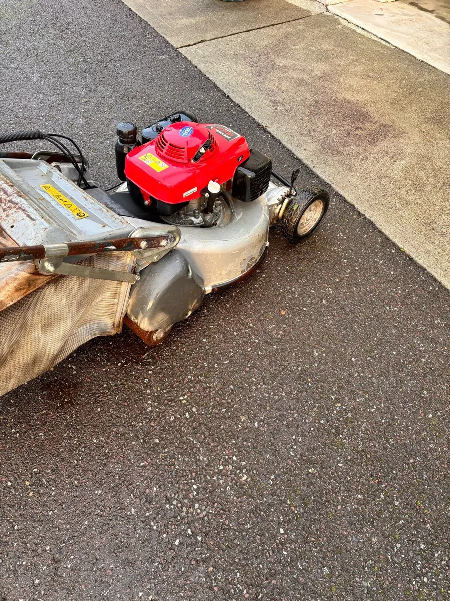 Honda push lawnmower - Image 2