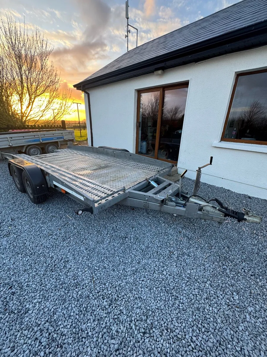 Car Transporter - Image 1