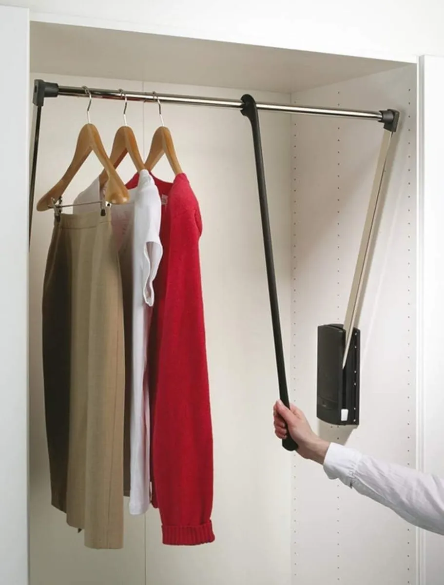Servetto Adjustable Wardrobe Lift Clothes Fan - Image 1