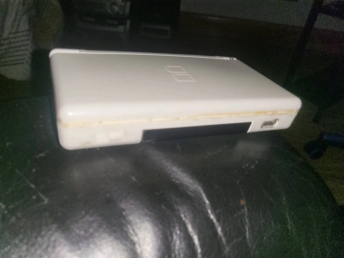 DS Lite (White console) - Image 2