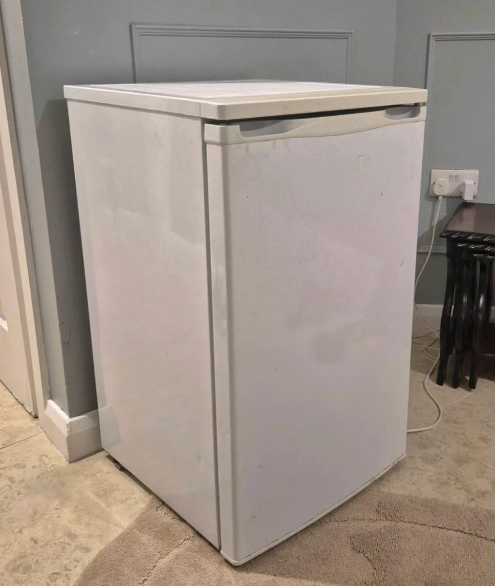 BEKO UNDER COUNTER 4 FREEZER WORKING PERFECT - Image 2