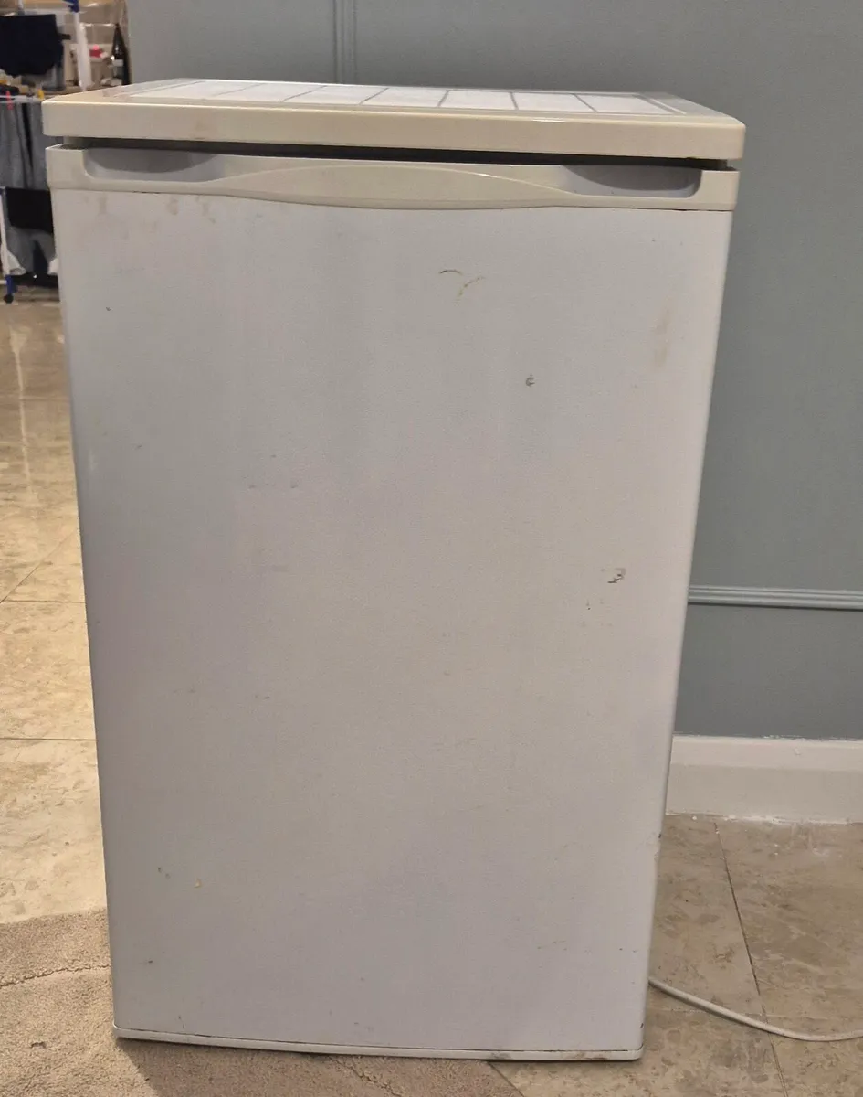 BEKO UNDER COUNTER 4 FREEZER WORKING PERFECT - Image 3