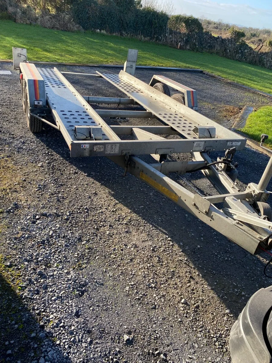 Car transporter - Image 1