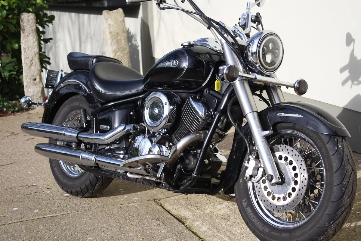 Yamaha Dragstar XVS1100 Classic - Image 1
