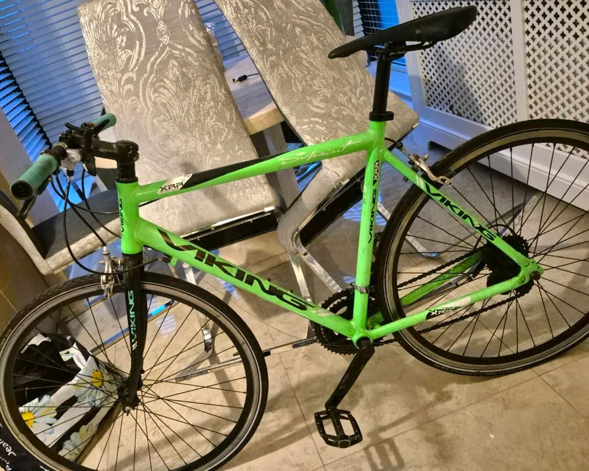 ADULTS VIKING XRR ROAD BIKE 
21 INCH ALLOY FRAME - Image 3