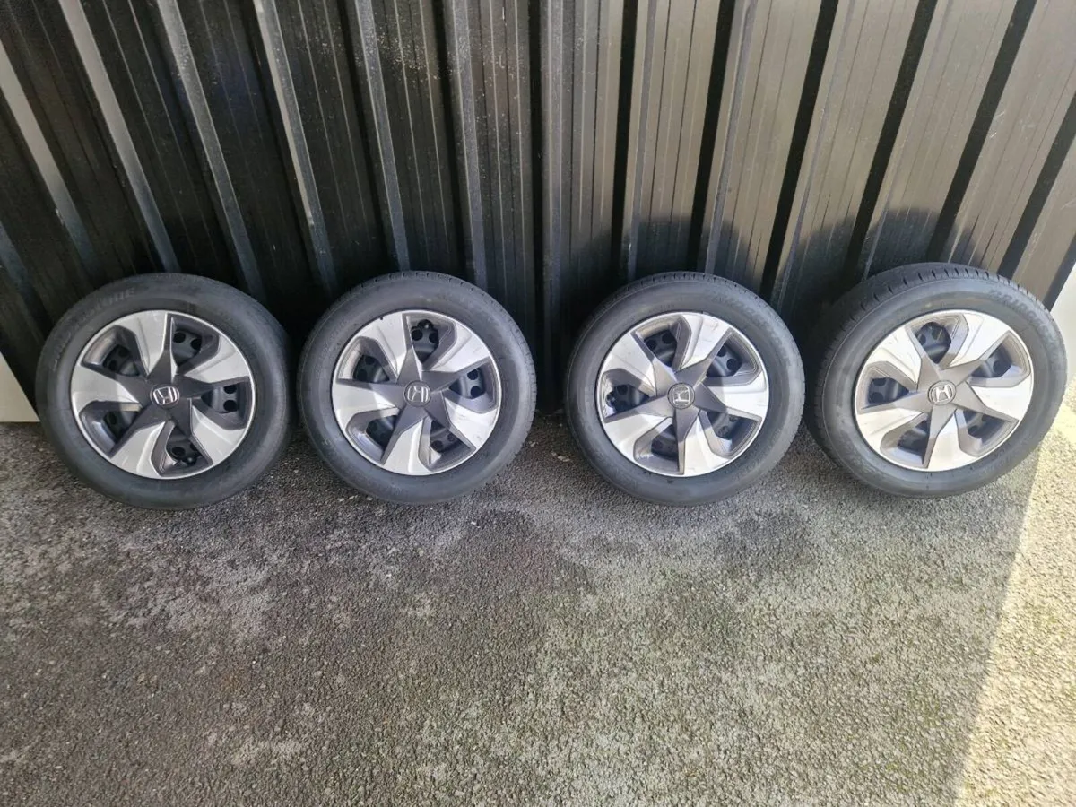 15" OEM Honda Wheels / Tyres / Hubcaps - Image 1