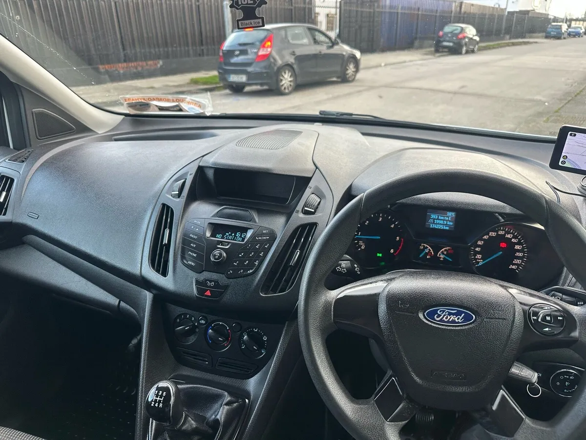 Ford Transit Connect - Image 4
