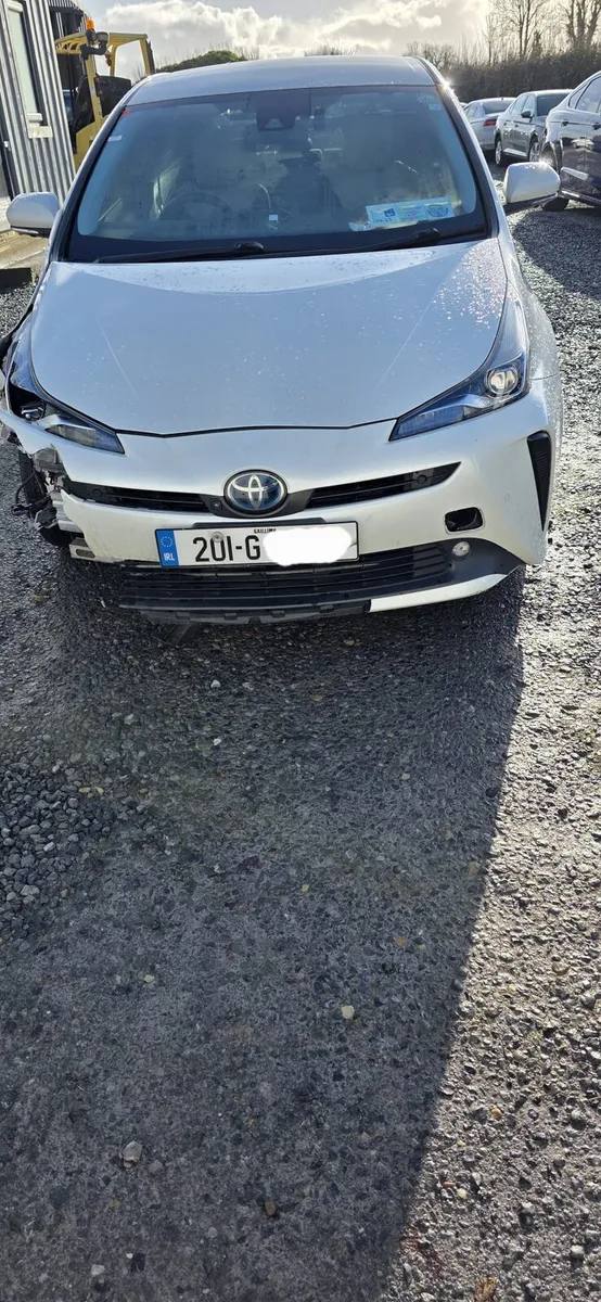 201 TOYOTA PIRUS HYBRID - Image 2