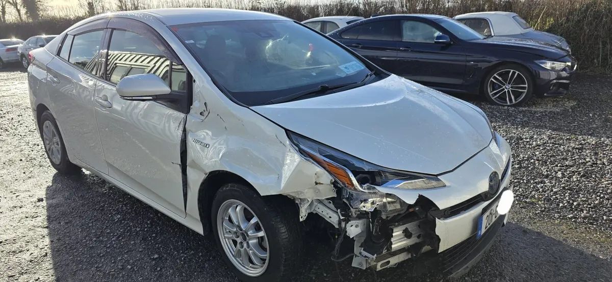 201 TOYOTA PIRUS HYBRID - Image 3