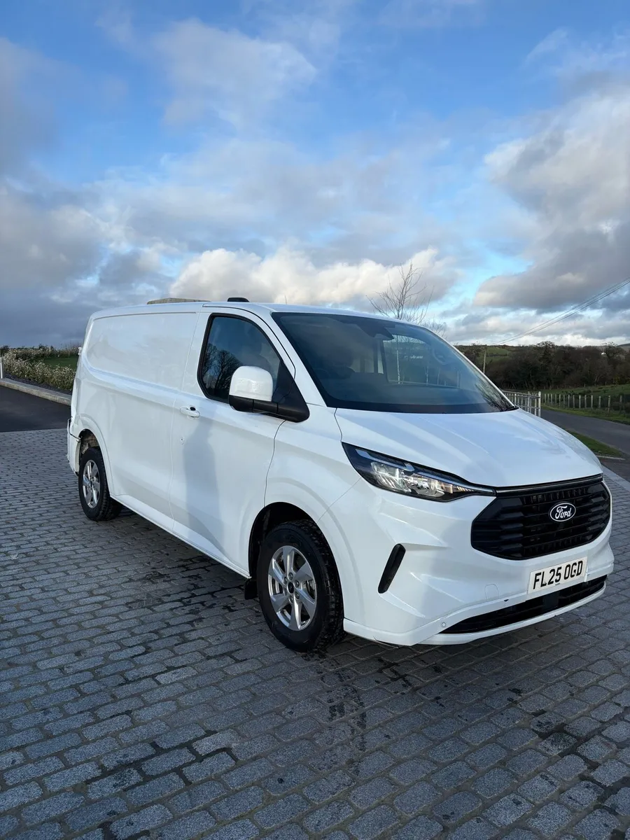 2025 Ford Transit Custom 280 Limited - Image 1