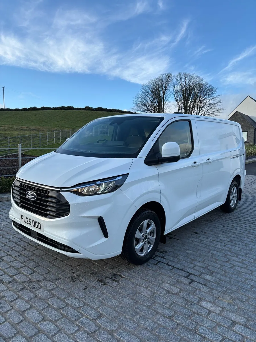 2025 Ford Transit Custom 280 Limited - Image 3