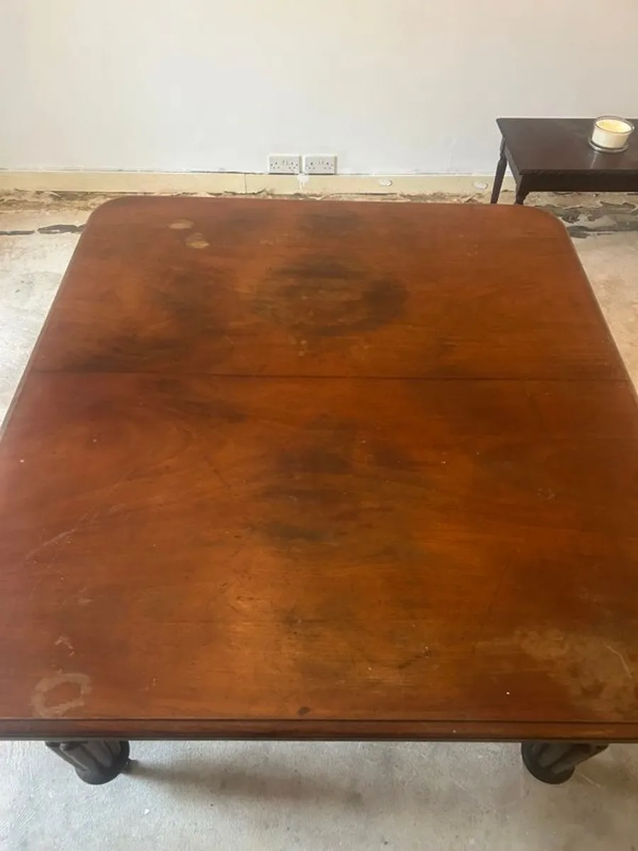 Extendable Solid Wooden Dining Table Vintage Style - Image 2