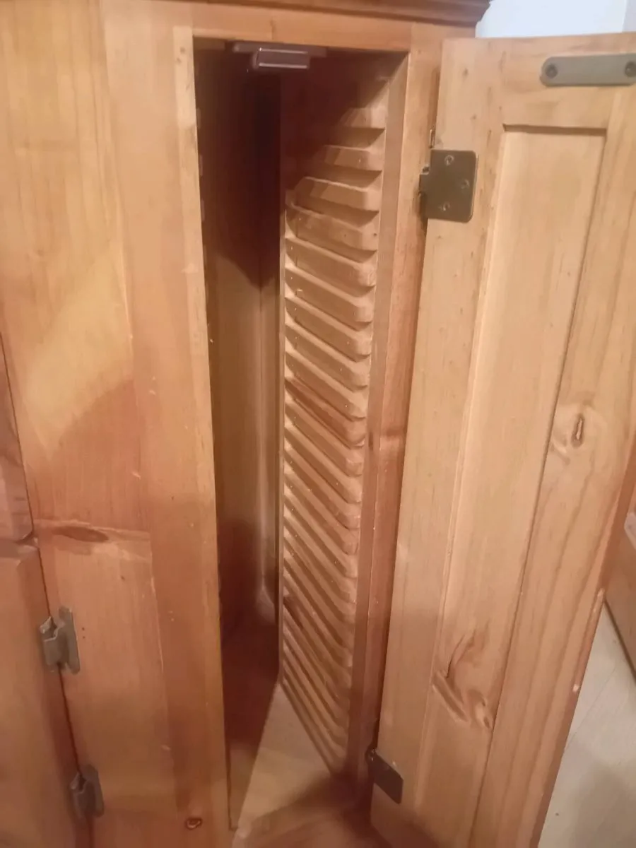 Mexican pine tv unit display cabinet - Image 2