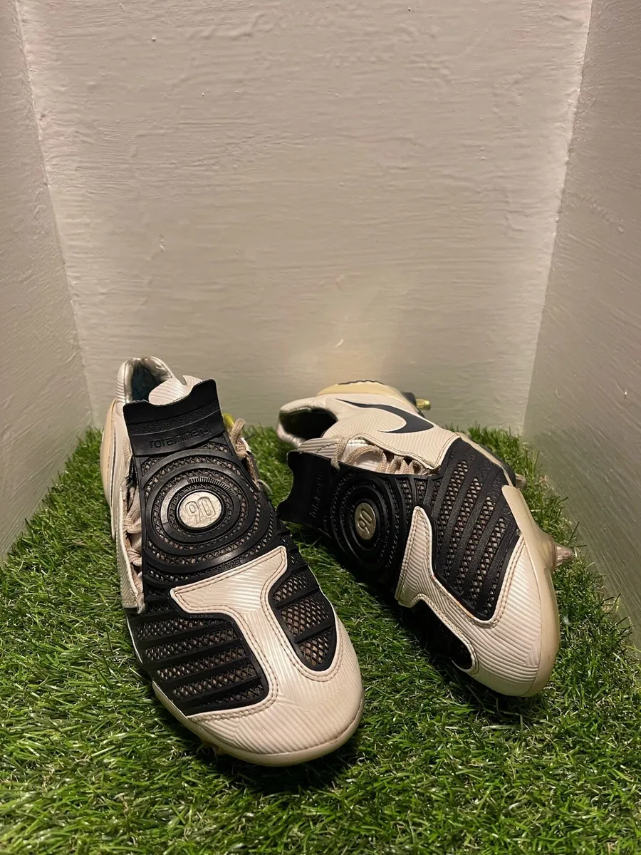 Nike Total 90 Laser II SG Football Boots | UK 9 - Image 1