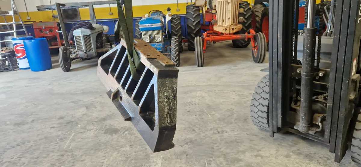 CASE maxxum weight carrie - Image 2