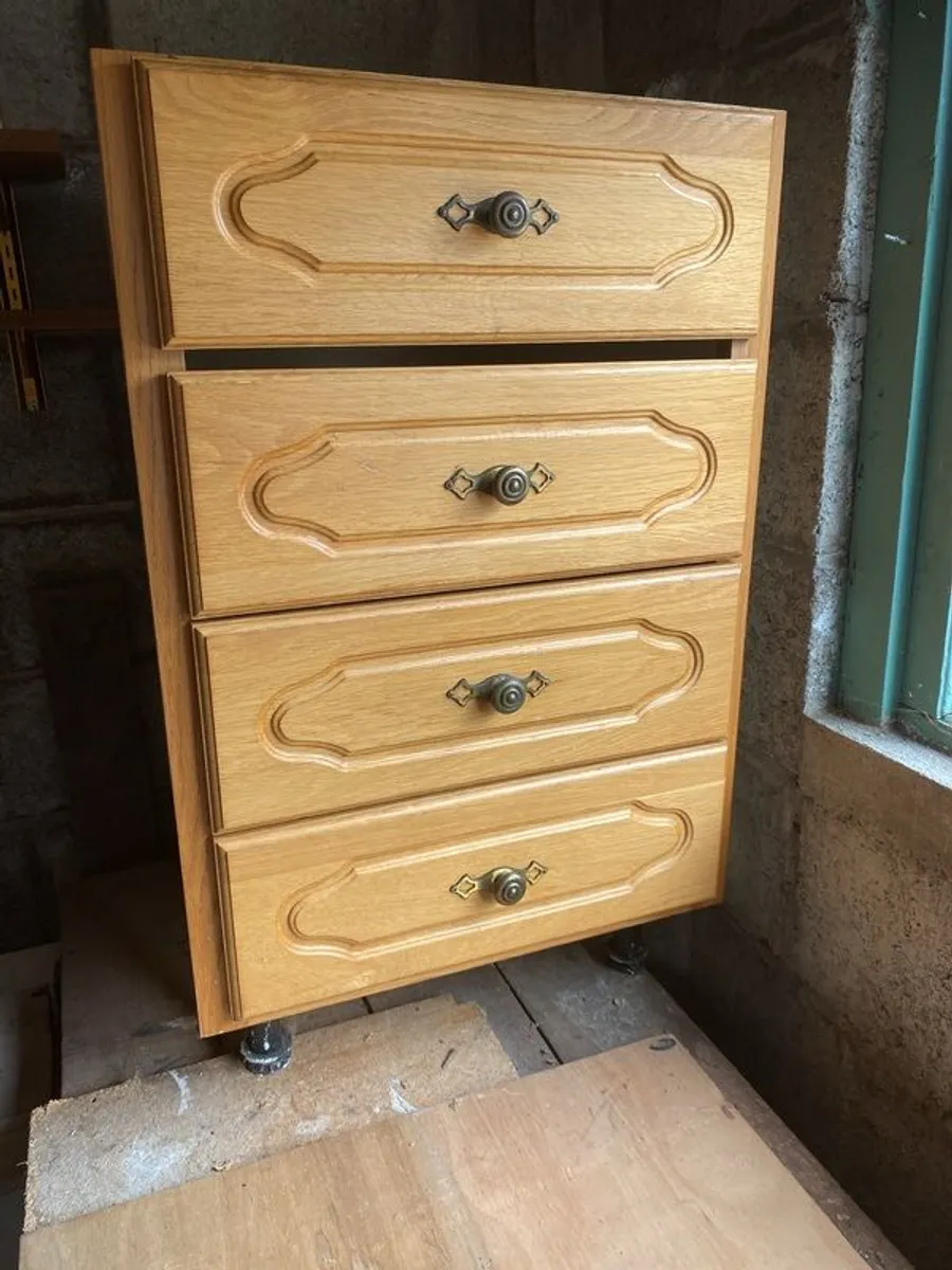kitchen units and cabinets - Image 3