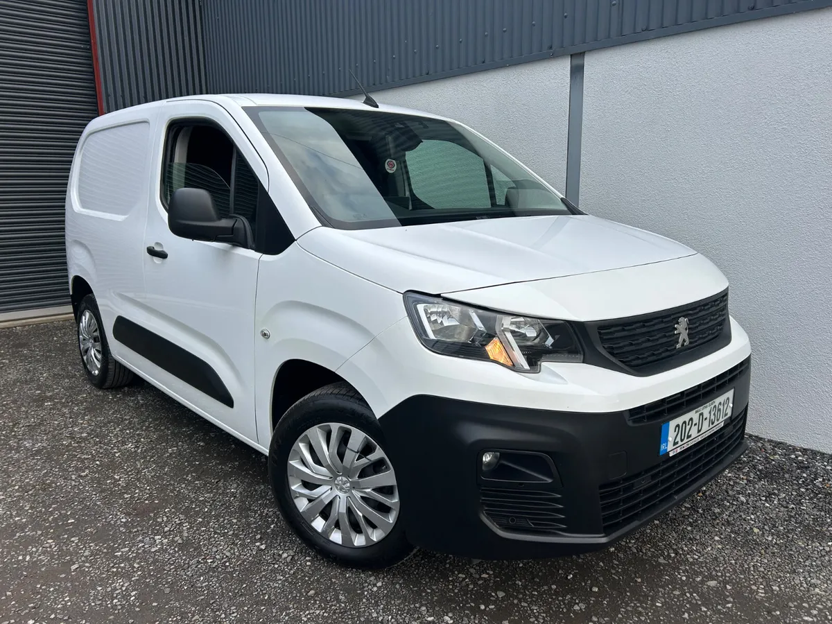 20 Peugeot Partner ‘99km / Professional model - Image 2