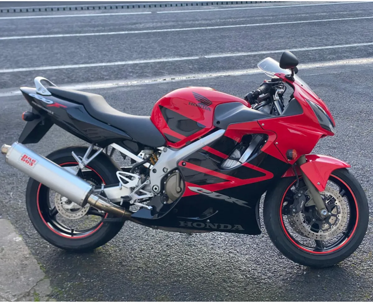2007 honda Cbr 600f4i - Image 1