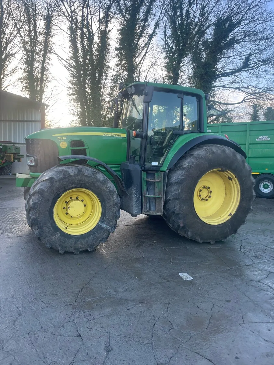 John Deere 7530 - Image 1