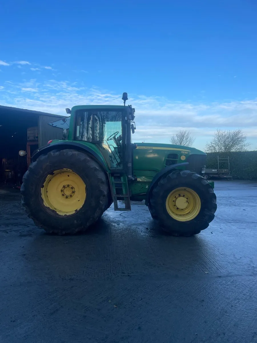 John Deere 7530 - Image 2