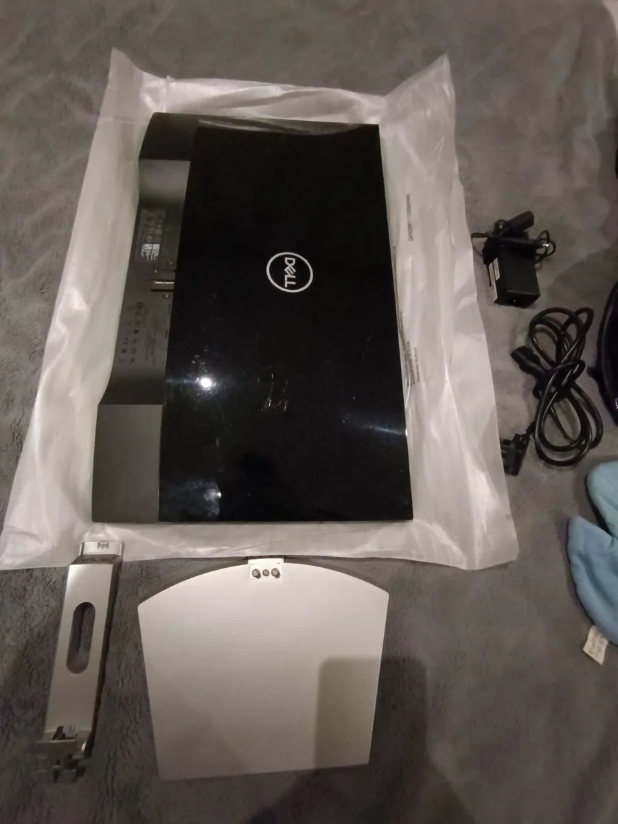 PC Monitor - Image 1