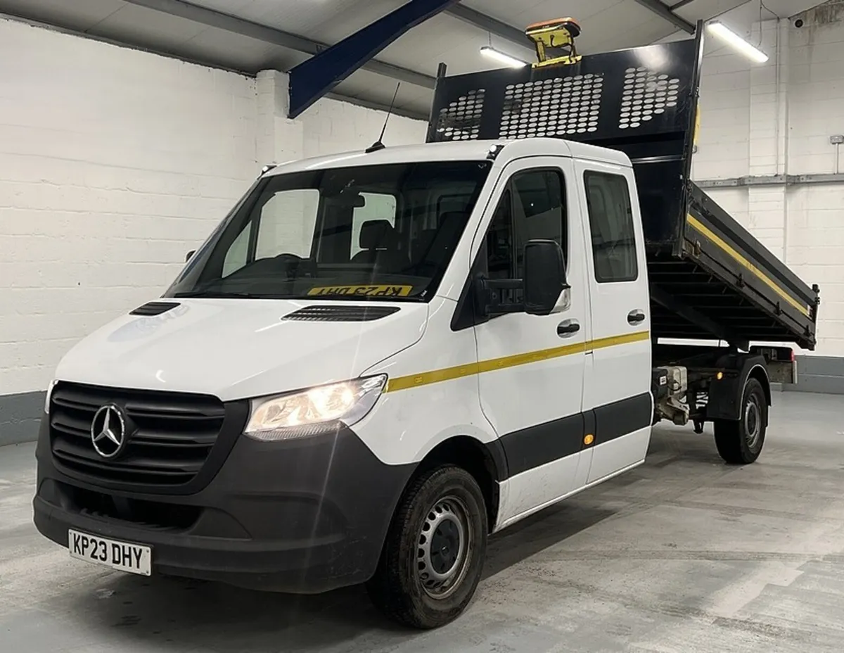 2023 Mercedes-Benz Sprinter Tipper Van - Image 4