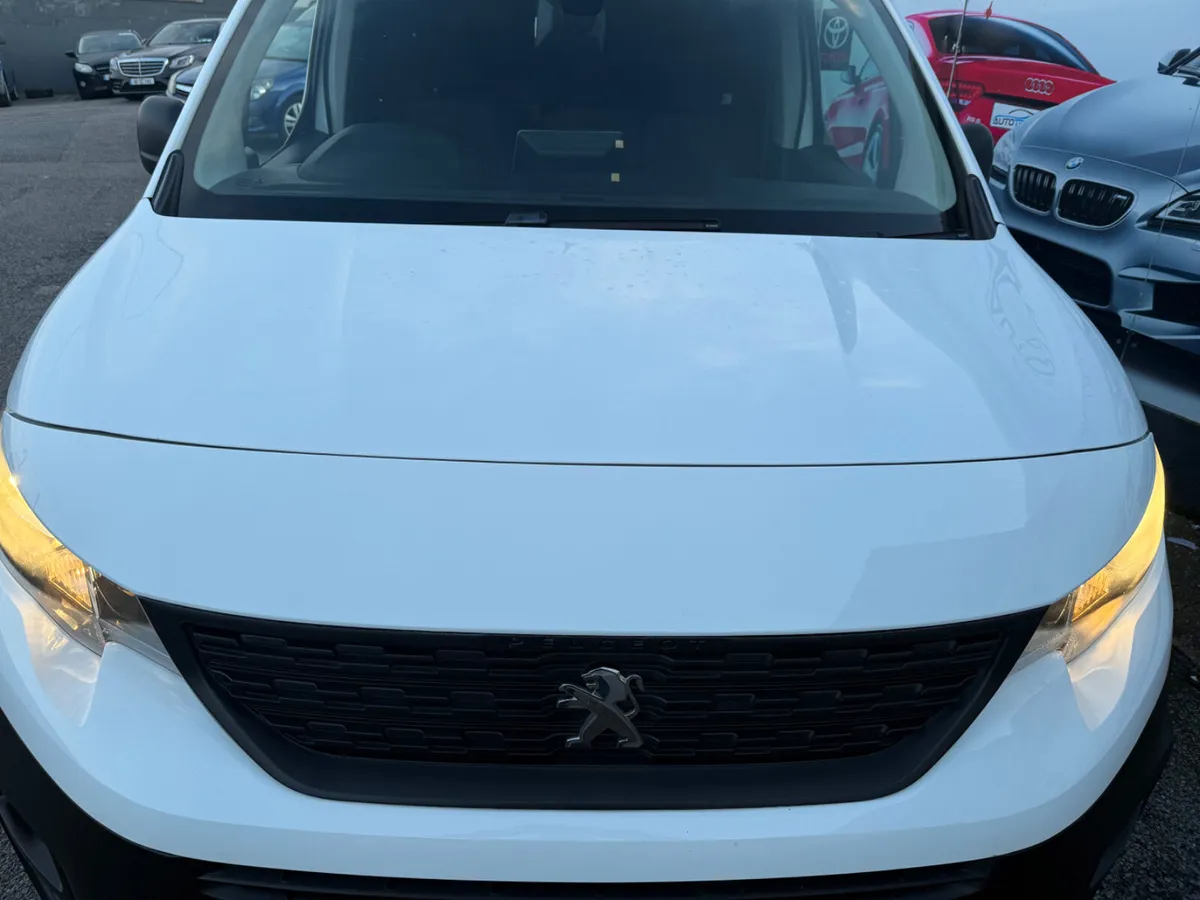 PEUGEOT PARTNER LOW KM HIGH SPEC - Image 2