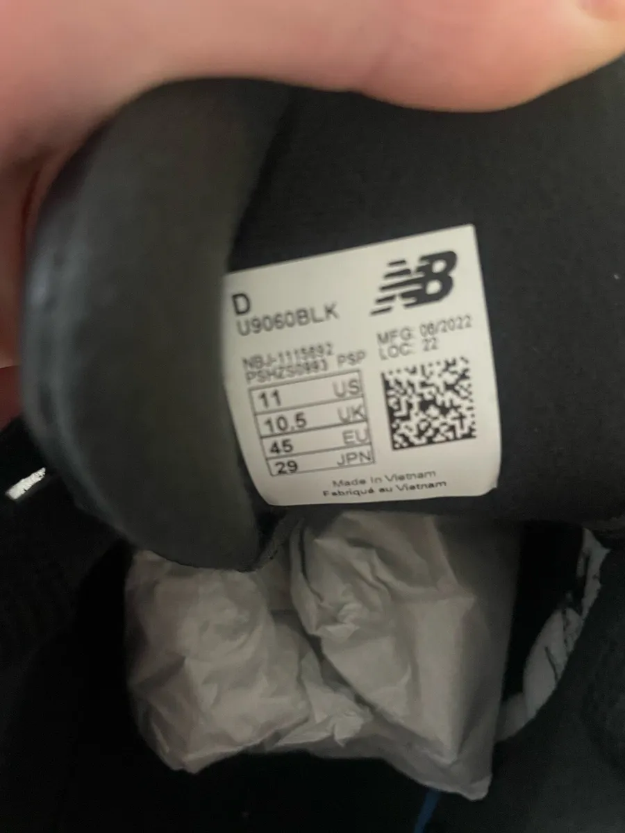 Mens new balance 9060 - Image 3