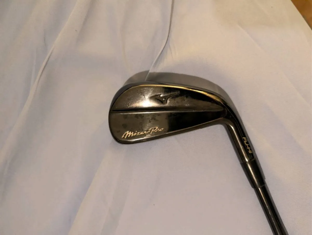 Mizuno Pro Fli-hi 4 iron - Image 1