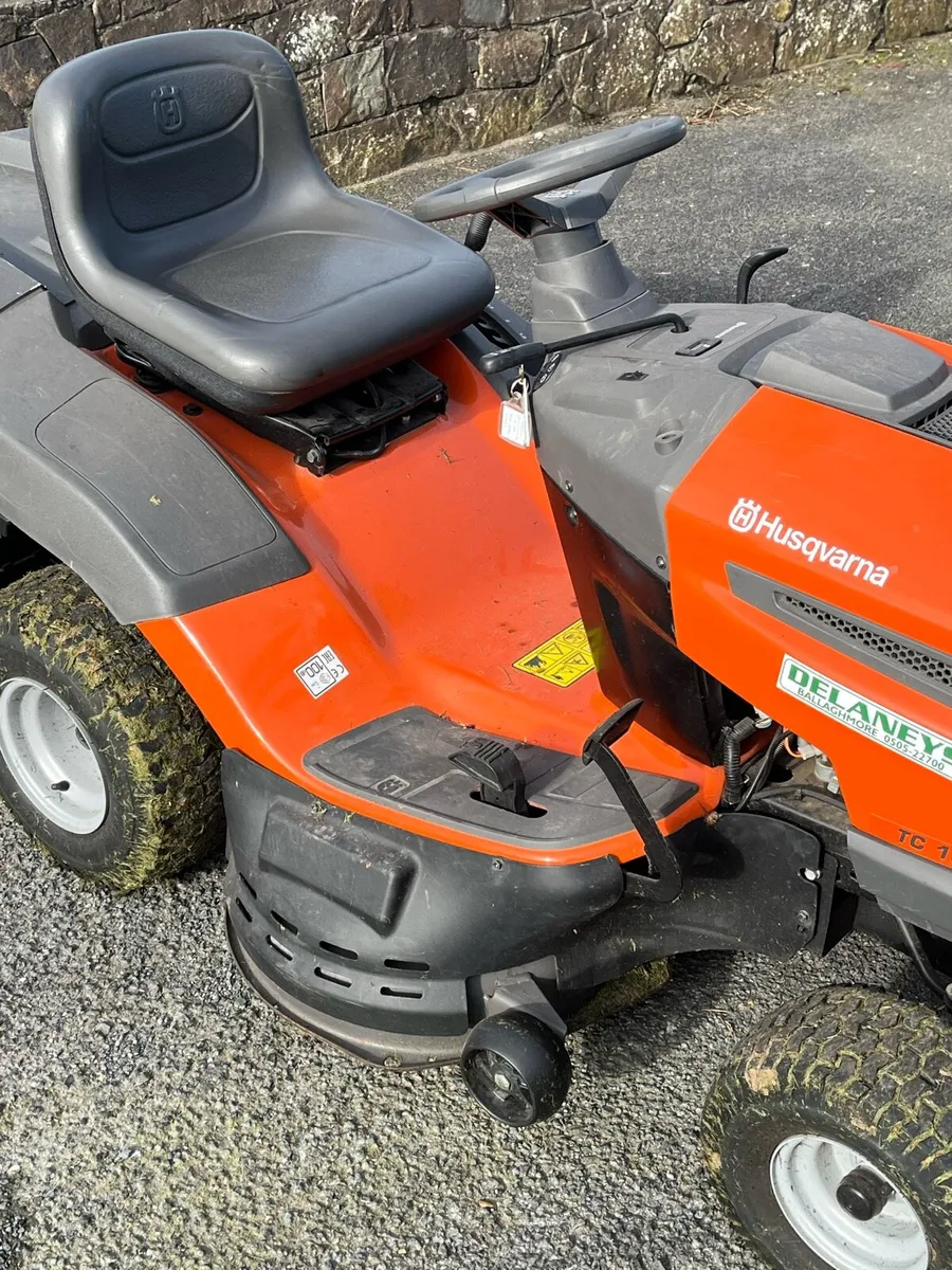 Husqvarna TC138 ride on mower - Image 2