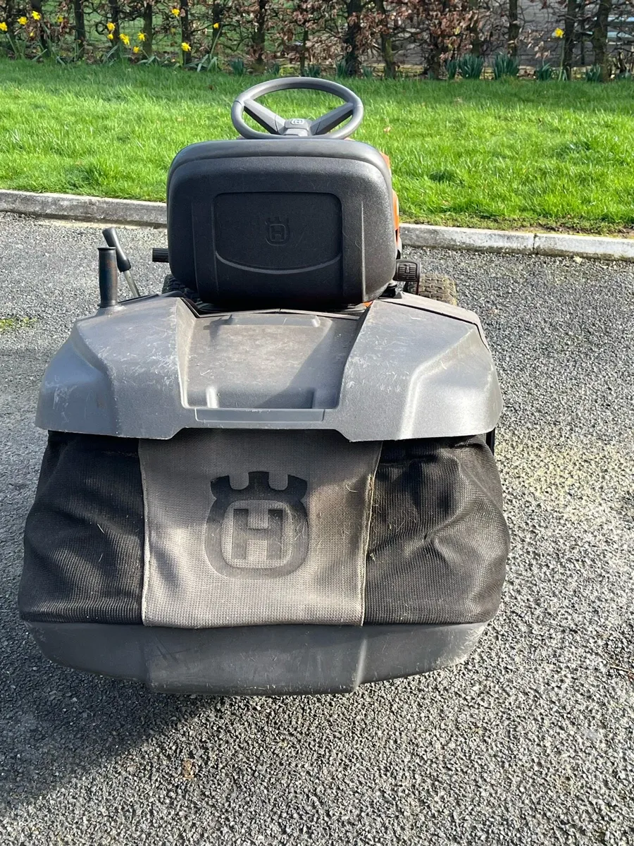 Husqvarna TC138 ride on mower - Image 3