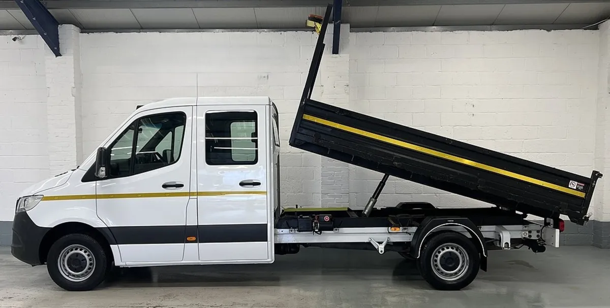 2023 Mercedes-Benz Sprinter Tipper Van - Image 4