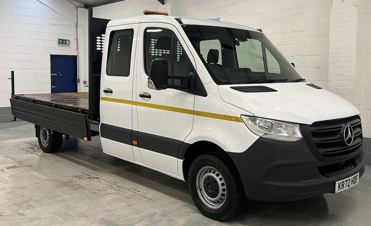 2023 Mercedes-Benz Sprinter Tipper Van - Image 3