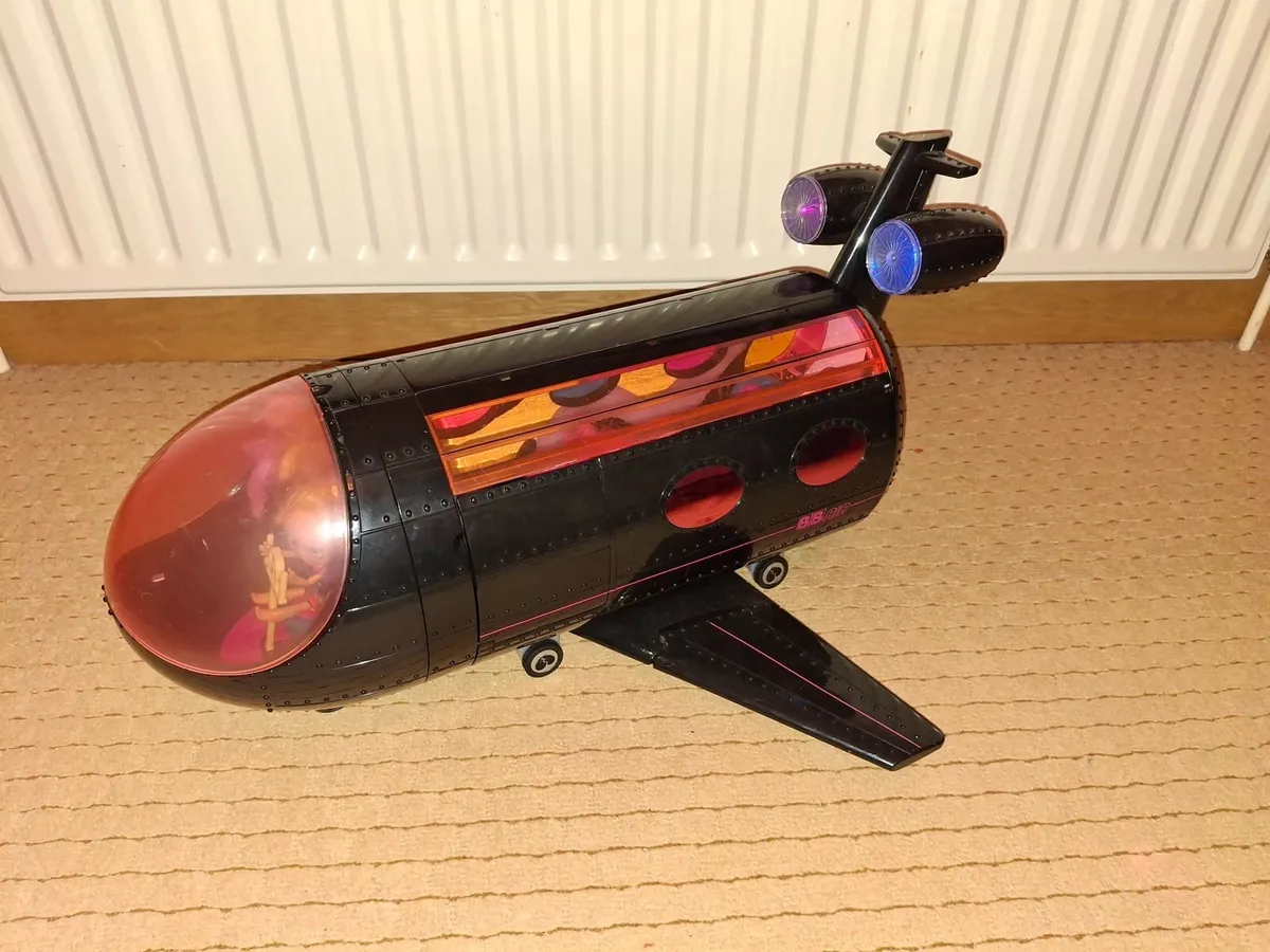 LOL Aeroplane & Accessories - Image 1