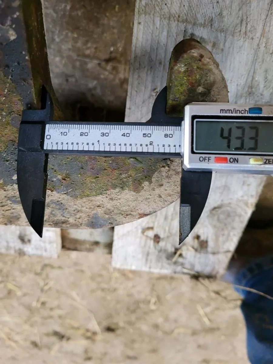 Jcb brackets - Image 4