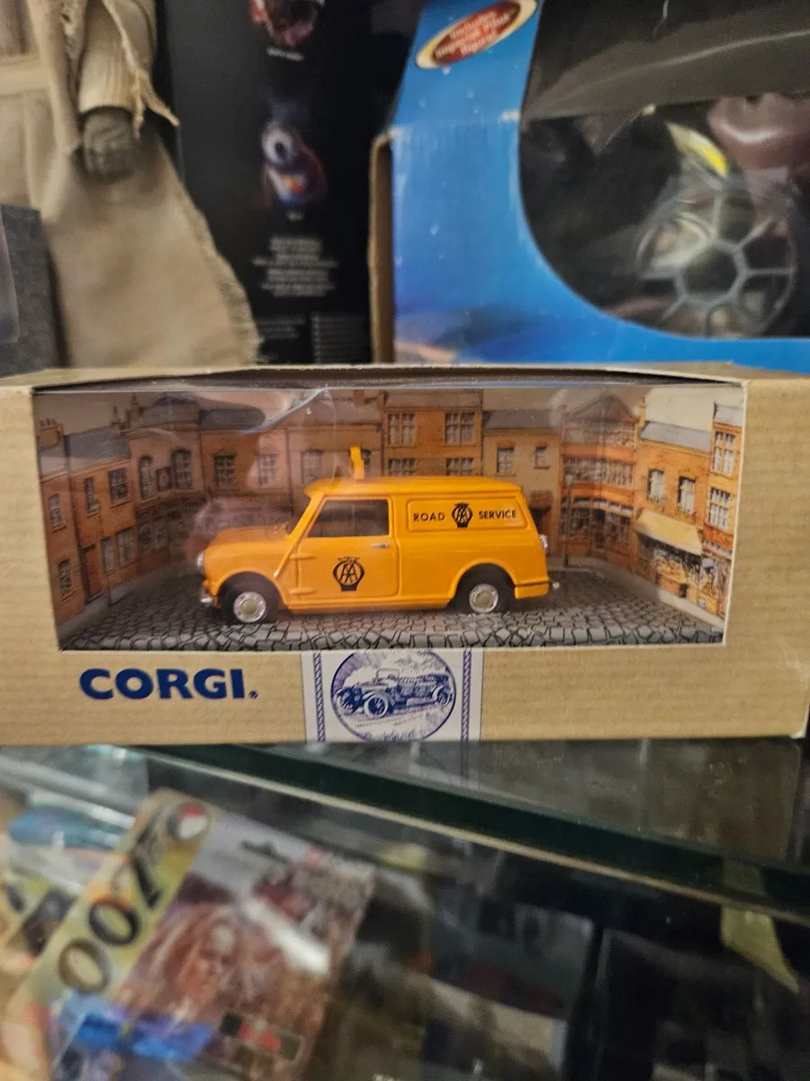 Corgi Mini