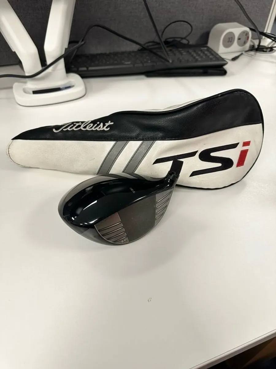 Titleist TSi3 Driver head - Image 1