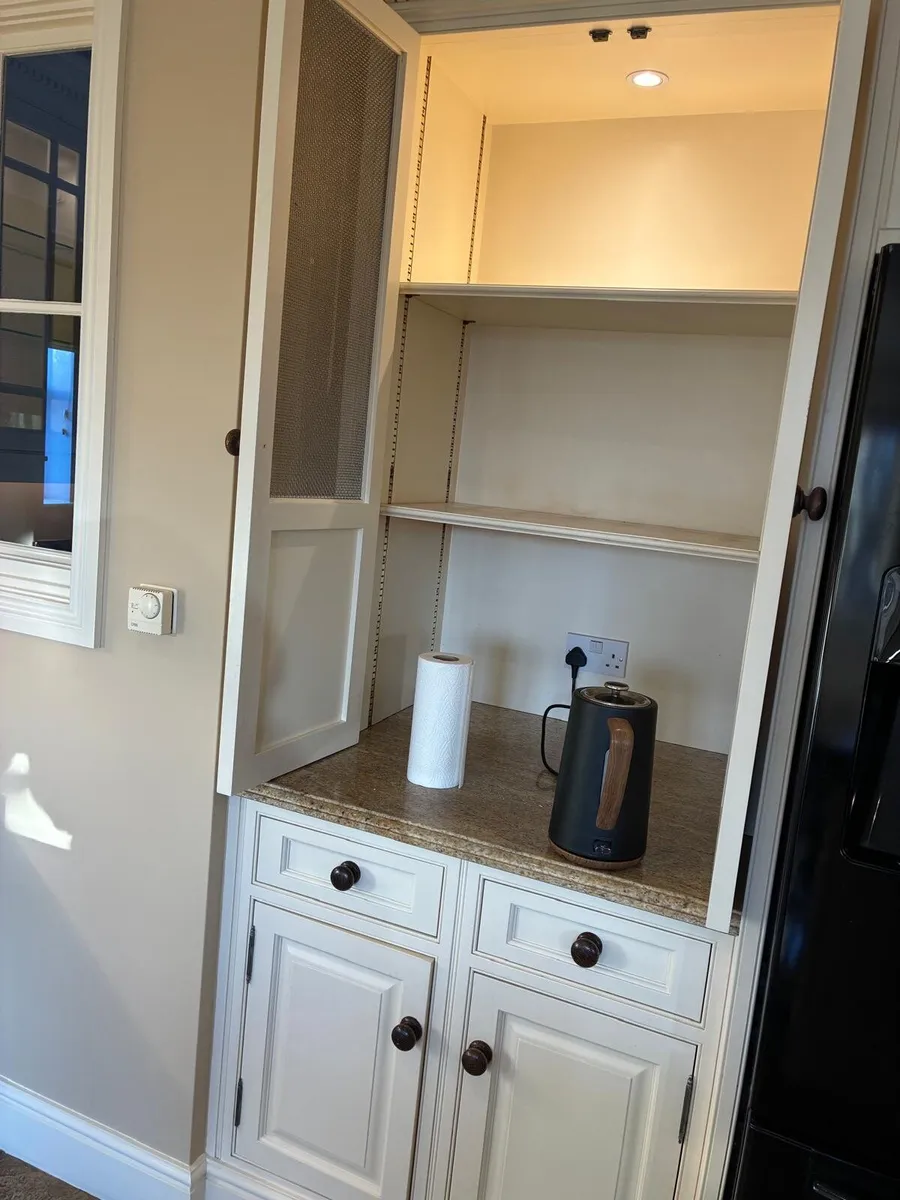 Kitchen & Granite Tops - Image 1