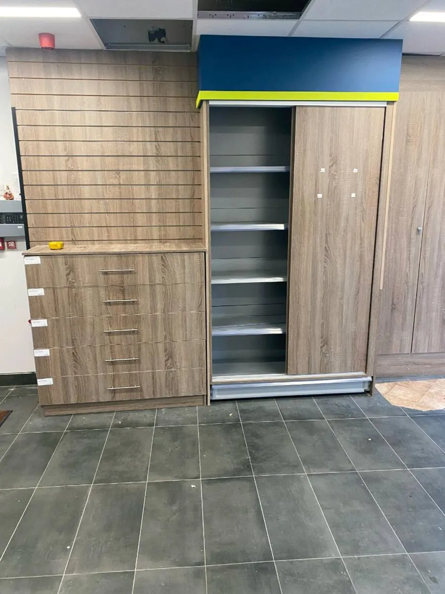 Drawer for cigarettes and cabinet